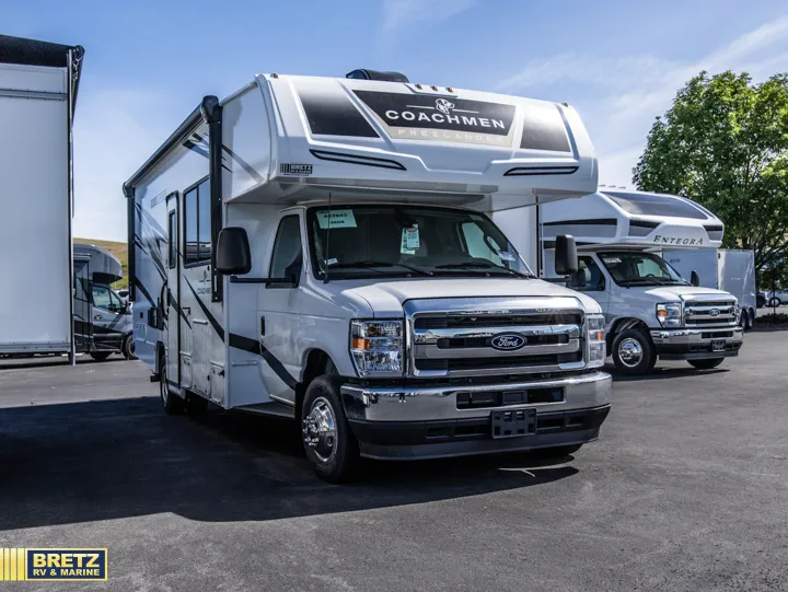 2026 Coachmen Freelander 26DS - Photo 2