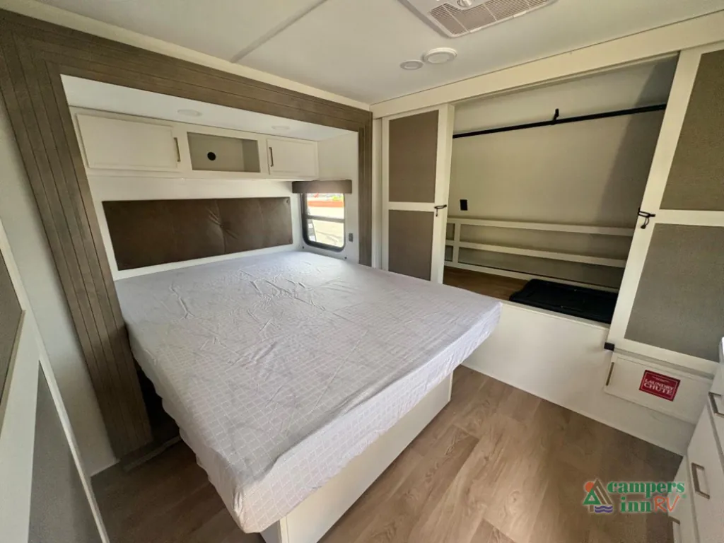 2027 Grand Design Transcend 335BHT, Photos photo 34
