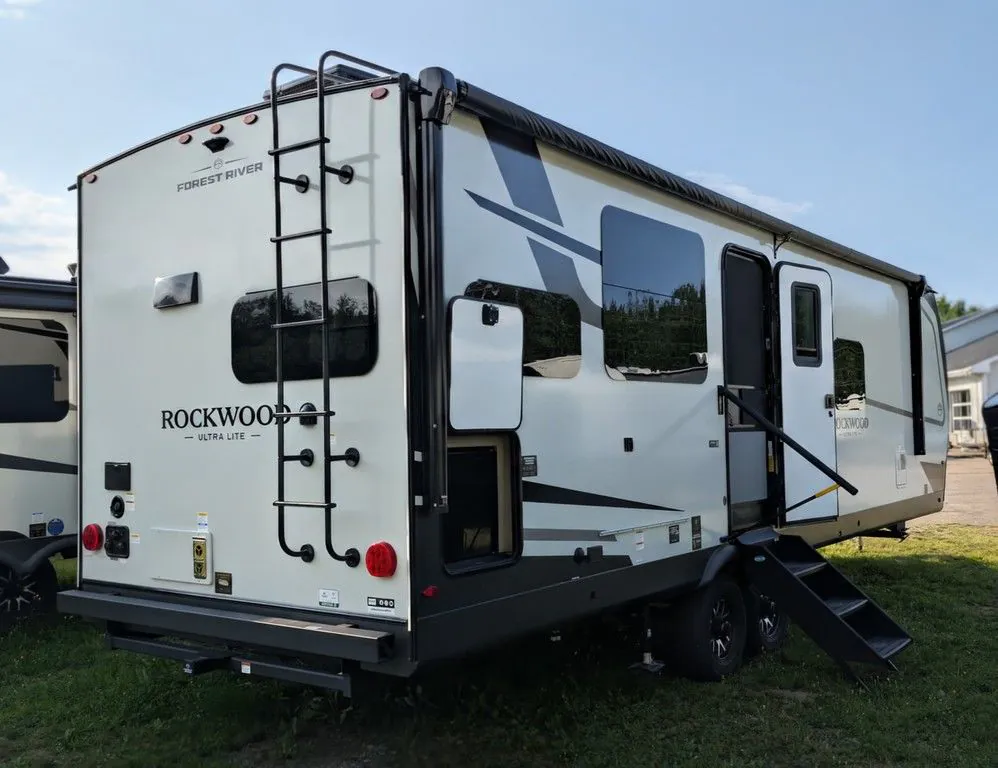 2027 Forest River Rockwood Ultra Lite 2711RK - Photo 3