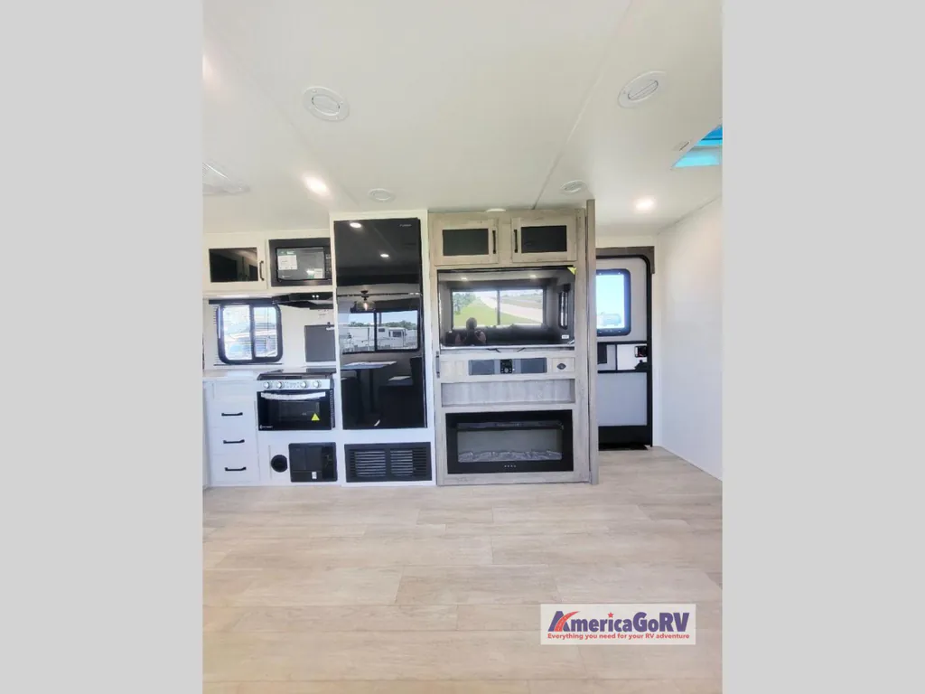 2026 Forest River Solaire 2580RBSS, Photos photo 13