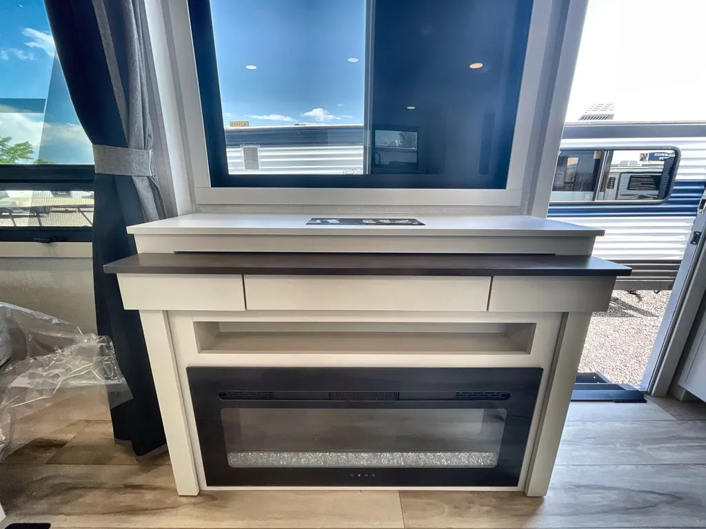 2026 Brinkley Model I 235, Photos photo 18