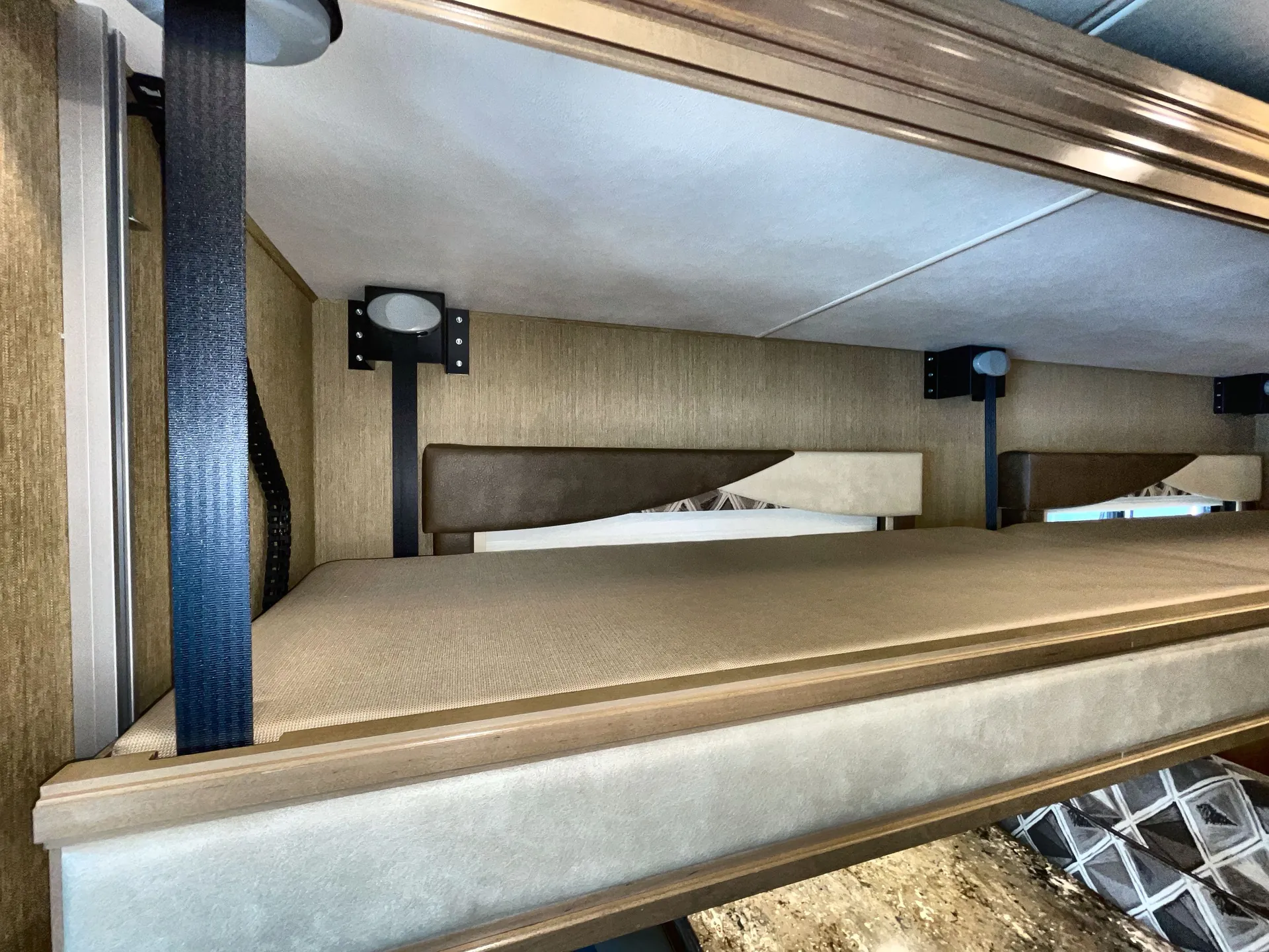 2017 Coachmen Sportscoach Cross Country 408DB — living area main