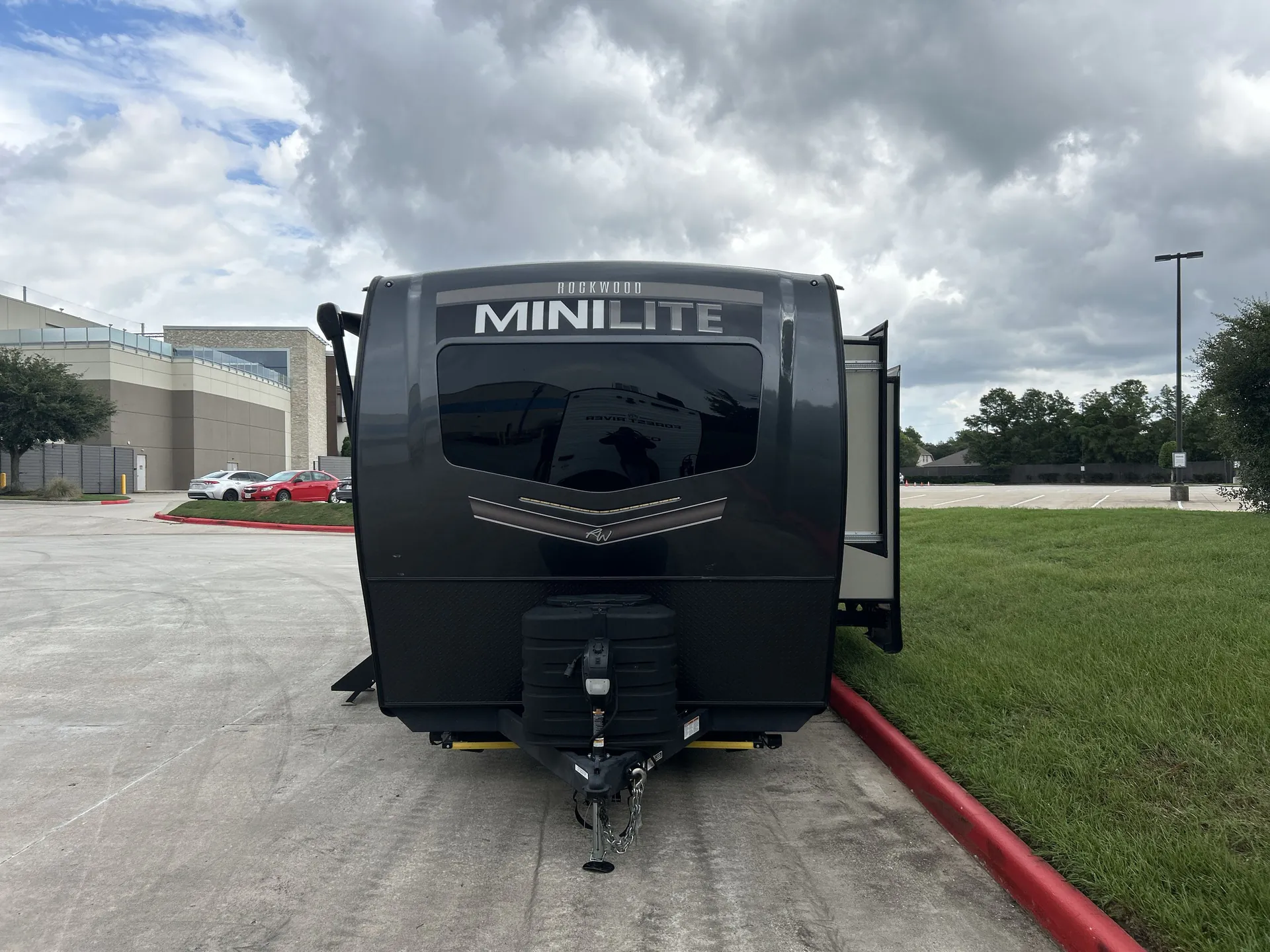 2023 Forest River Rockwood Mini Lite 2513S — front