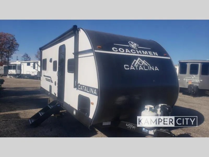 2026 Coachmen Catalina Summit Series 8 221EPIC - Main photo