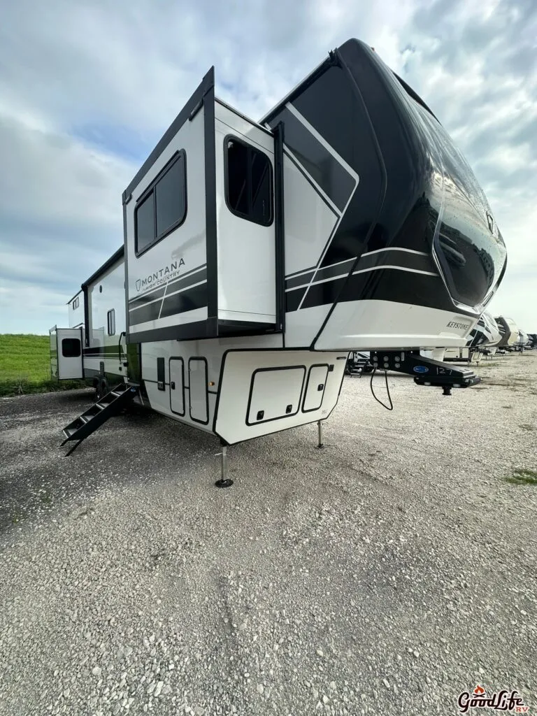 2026 Keystone Montana High Country 377FL - Photo 2
