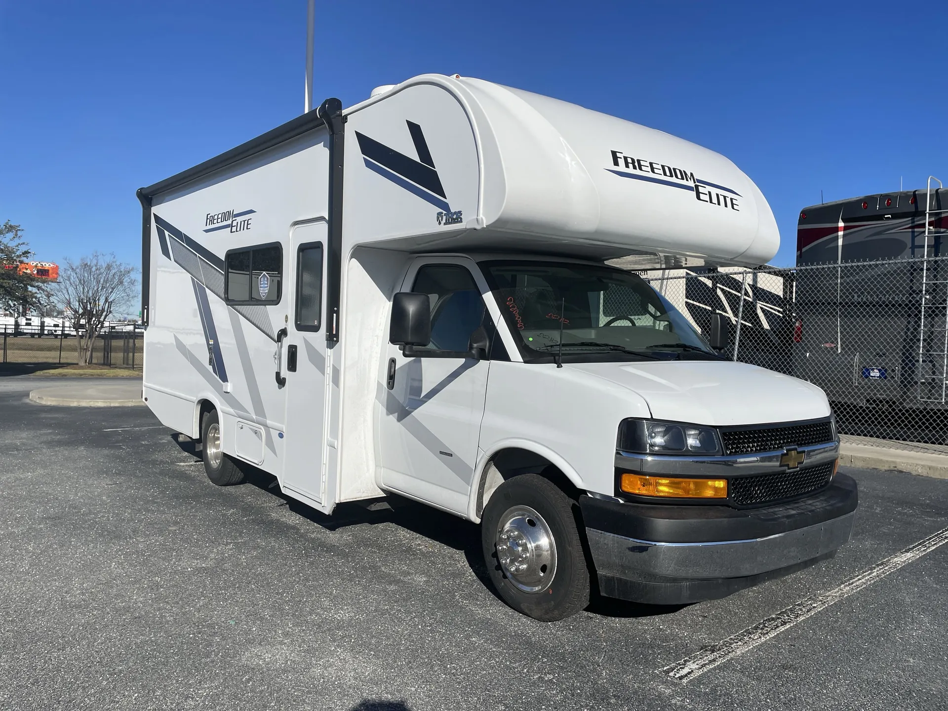 2026 Thor Motor Coach Freedom Elite 22HZ - Photo 2