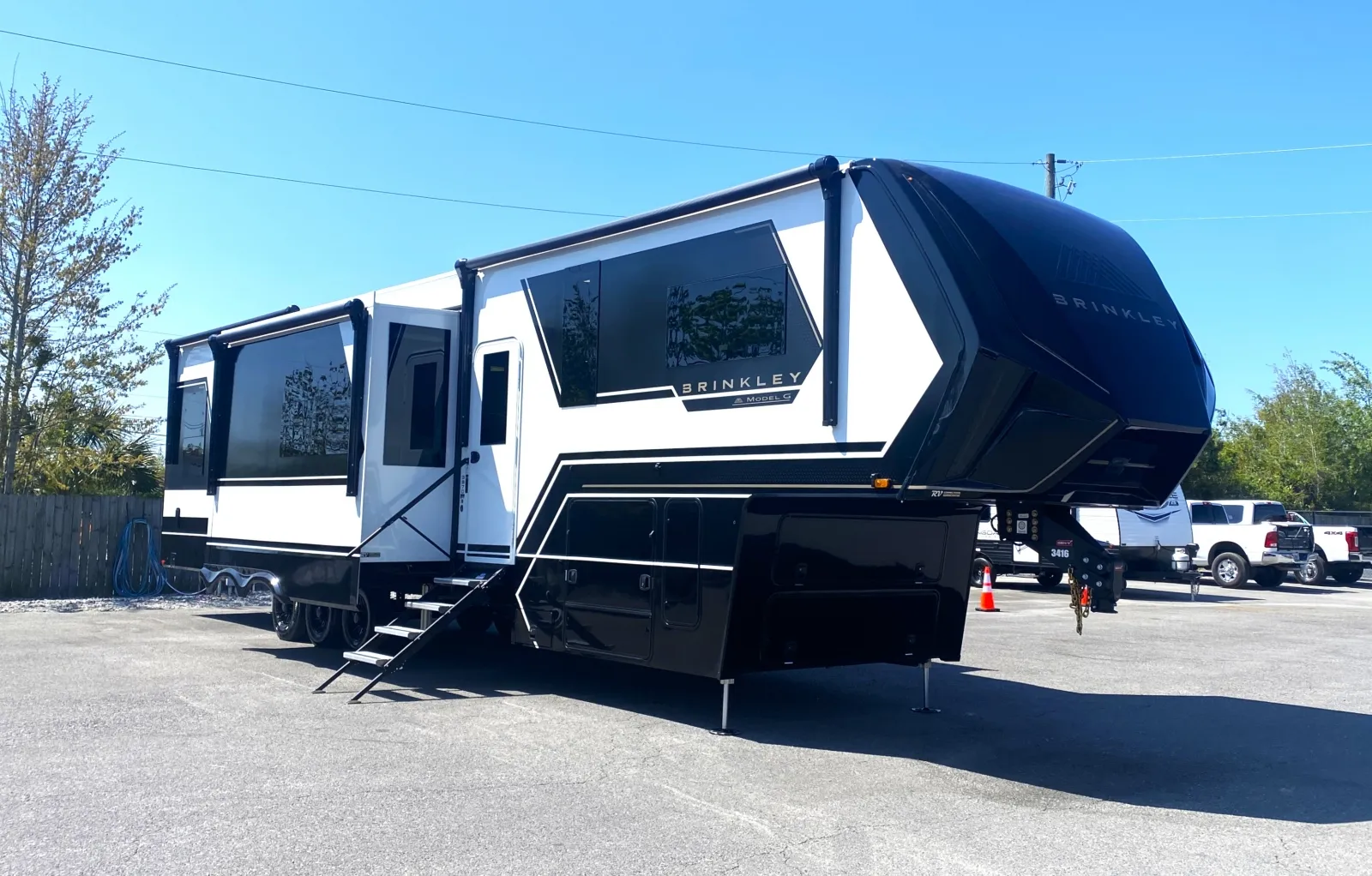2026 Brinkley Model G 3970 - Photo 2