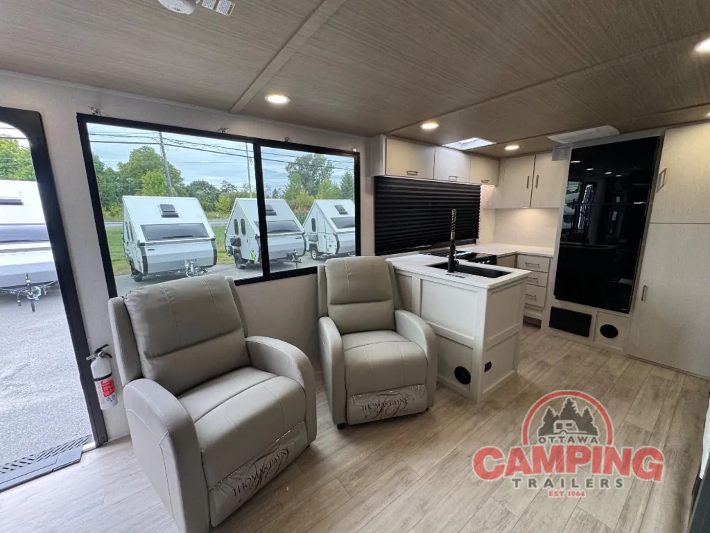 2027 Forest River Vibe 2600RK, Photos photo 4
