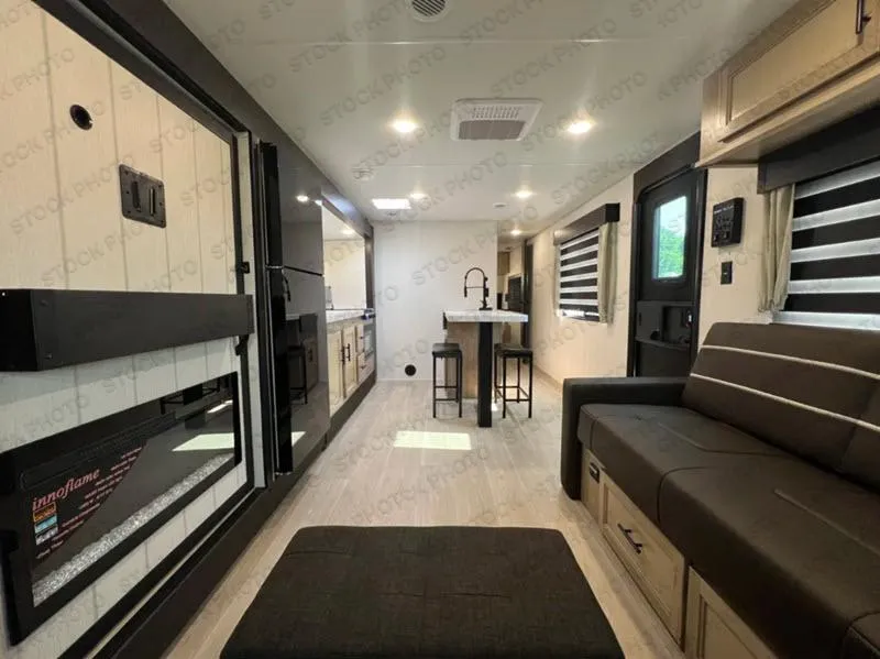 2027 Forest River Cherokee Grey Wolf 27LH - Photo 3