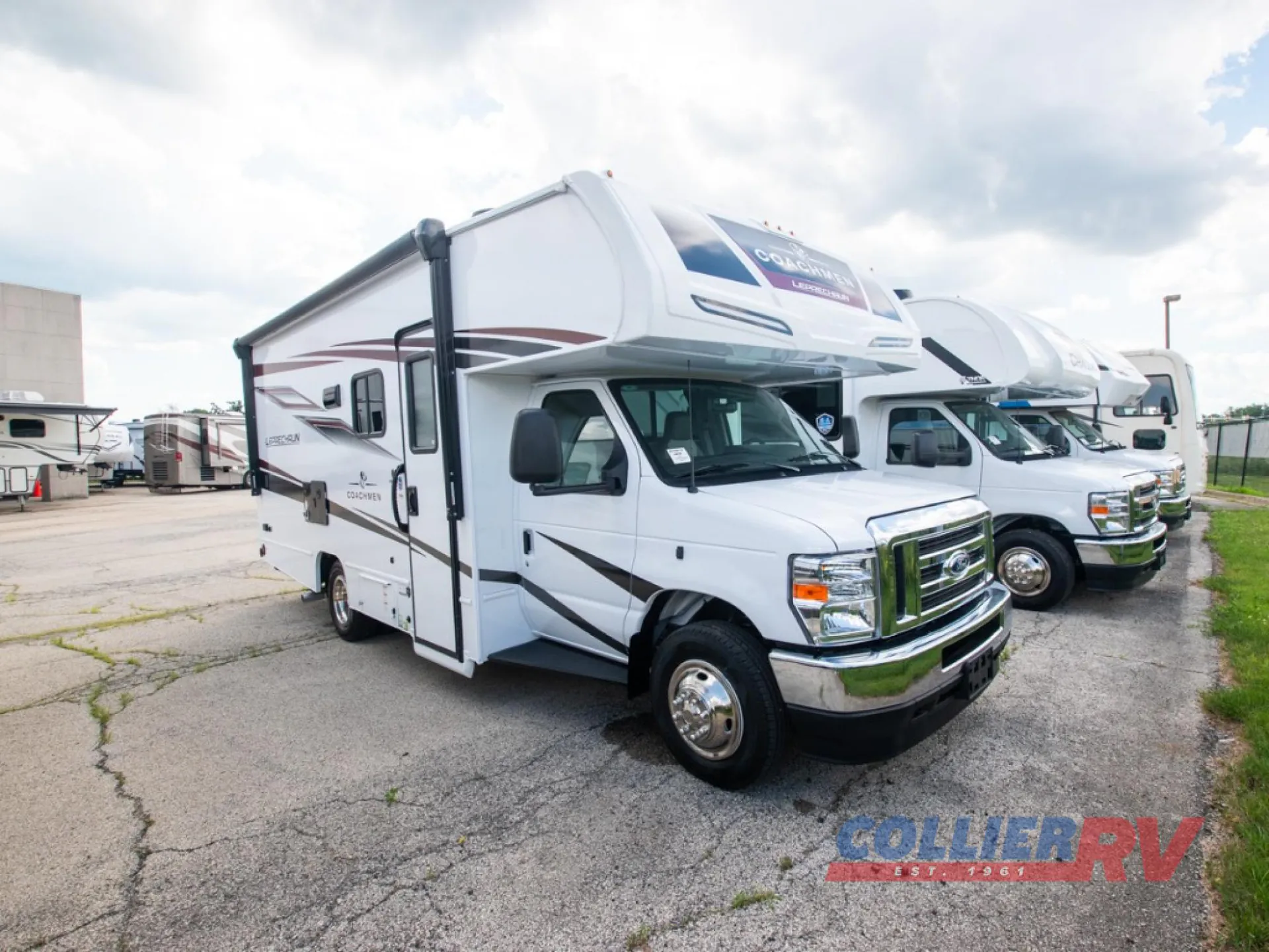 2026 Coachmen Leprechaun 220XG - Ford 350 - Photo 2