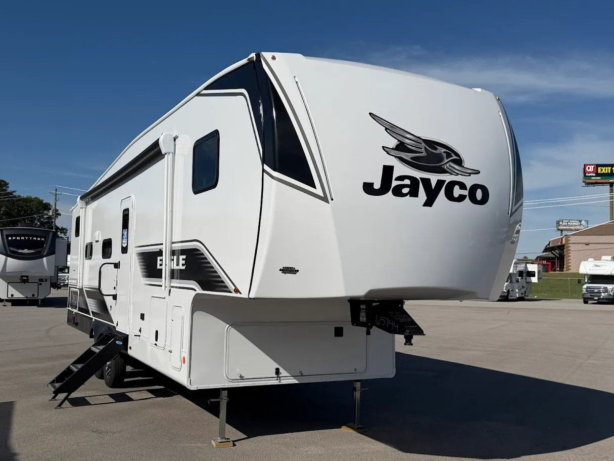 2026 Jayco Eagle SLE 28BHU - Photo 2