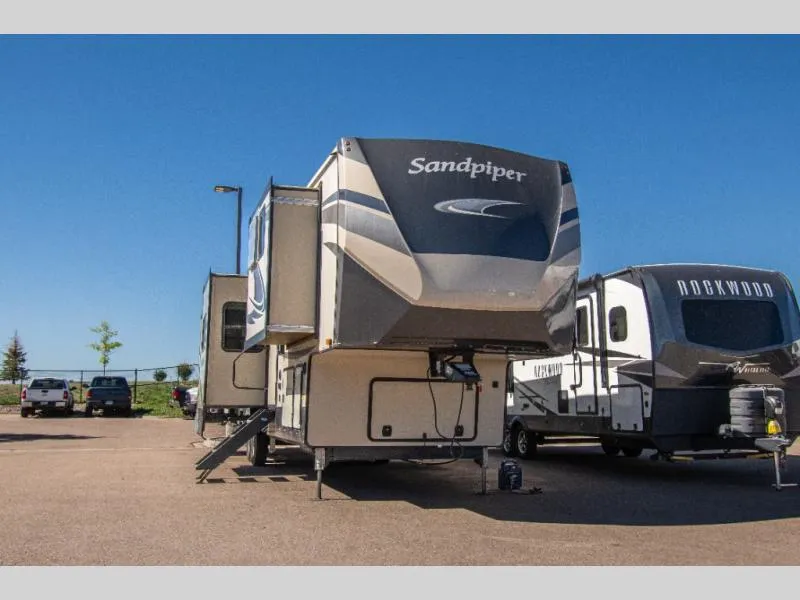 2021 Forest River Sandpiper 38FKOK - Photo 2