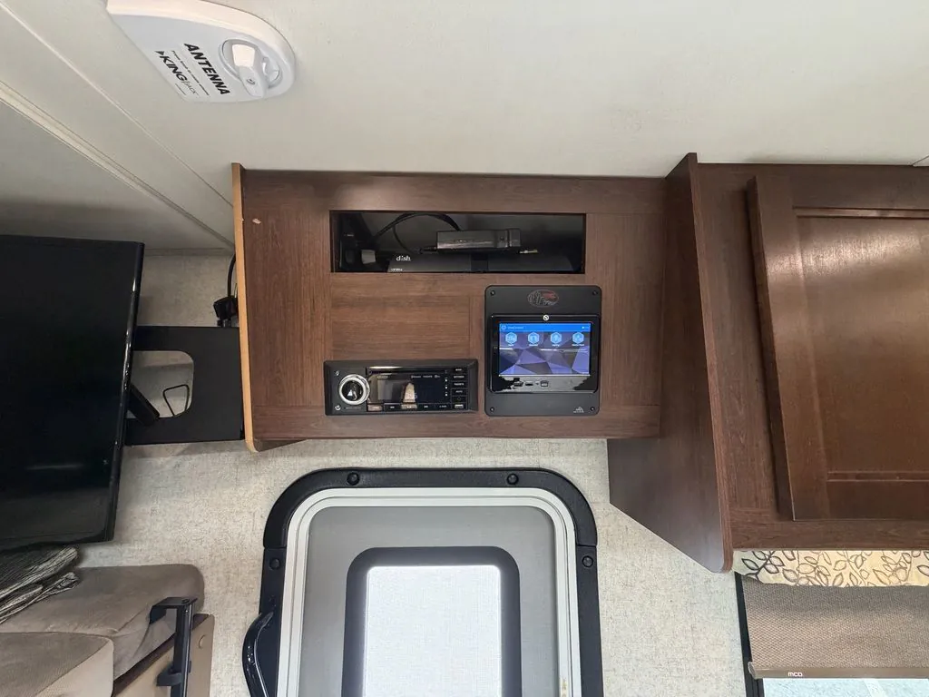 2018 Forest River Forester 2421MS, Photos photo 15