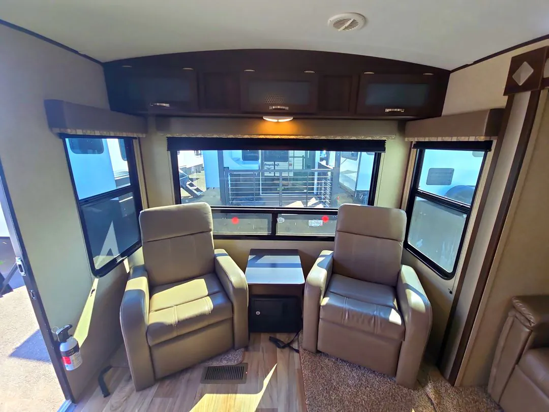 2020 Keystone Springdale 271RL - Photo 4