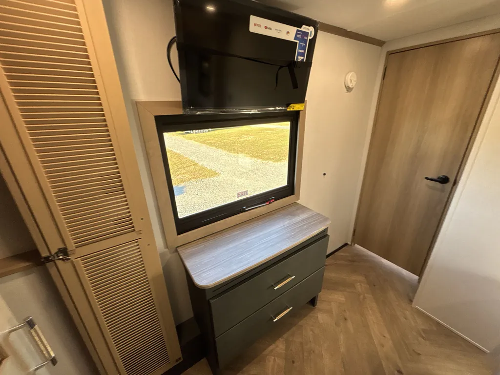 2026 Keystone Raptor 415, Photos photo 24