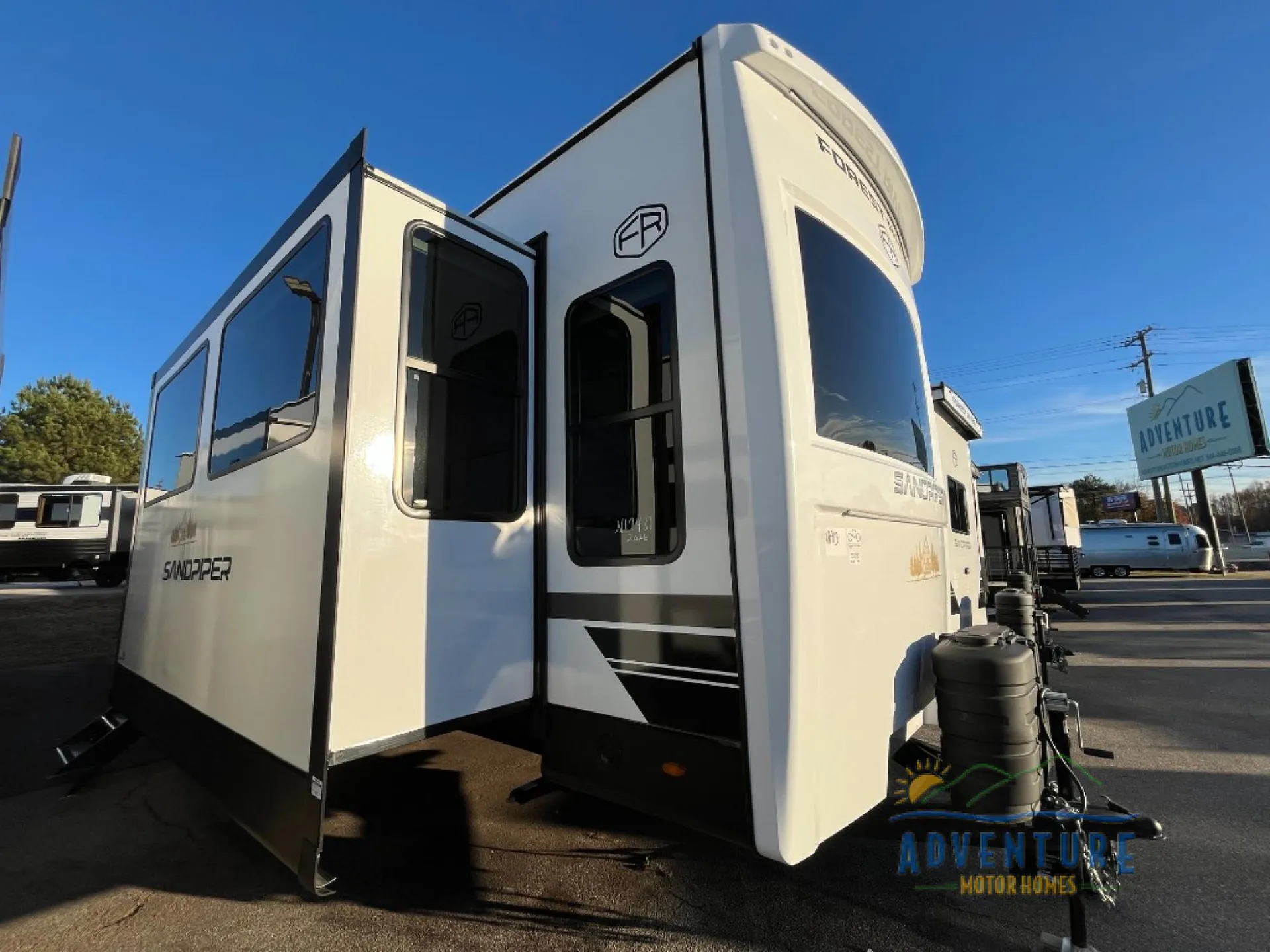 2026 Forest River Sandpiper Destination Trailers 389HBFL - Photo 2