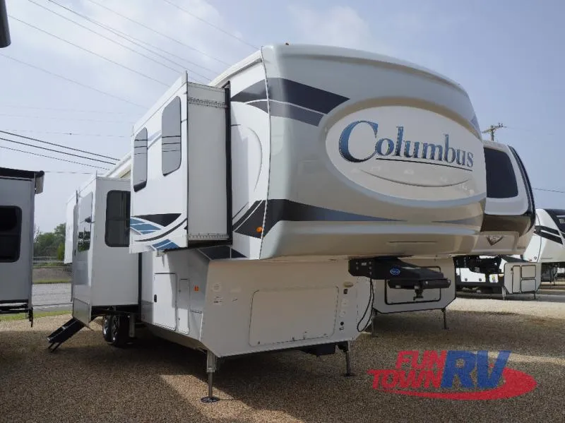2022 Palomino Columbus 388FK - Photo 2