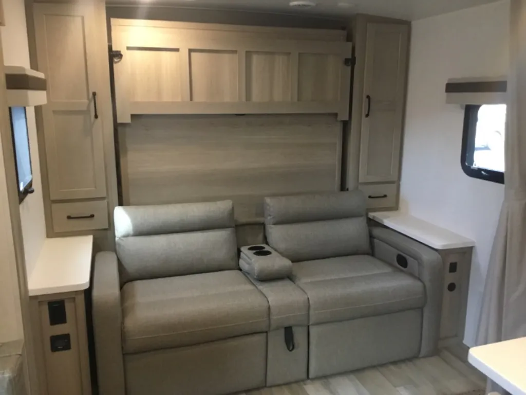 2024 Forest River Rockwood Mini Lite 2509S — Photo 6