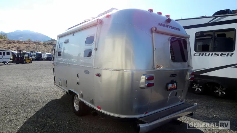 2017 Airstream Flying Cloud 19 - Photo 4