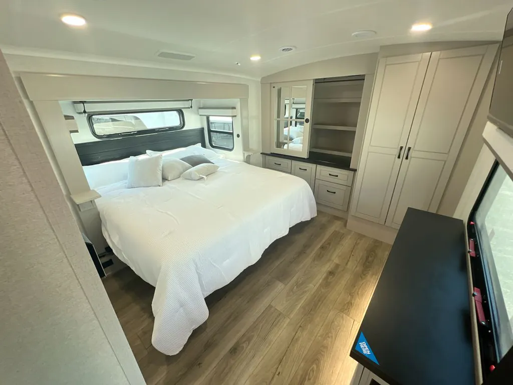 2026 Jayco North Point 395DSDB, Photos photo 23