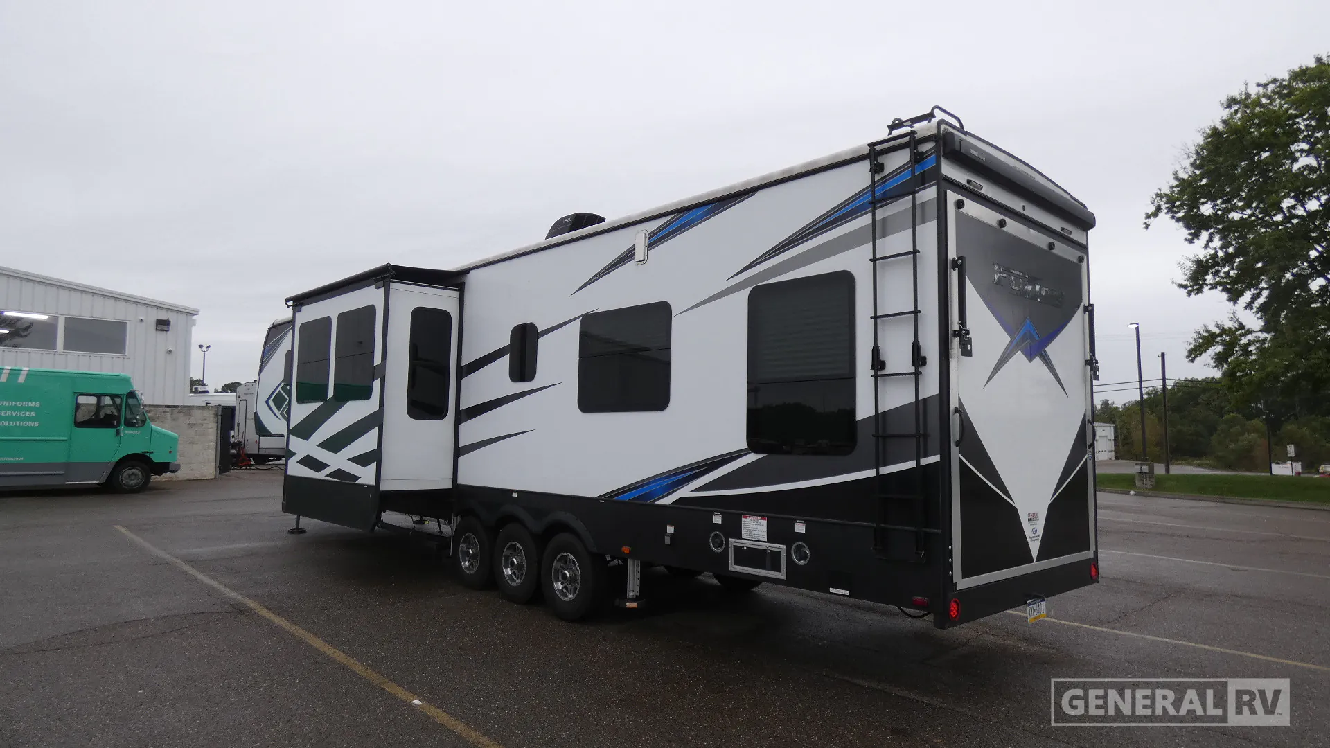 2020 Keystone Fuzion 424 - Photo 4