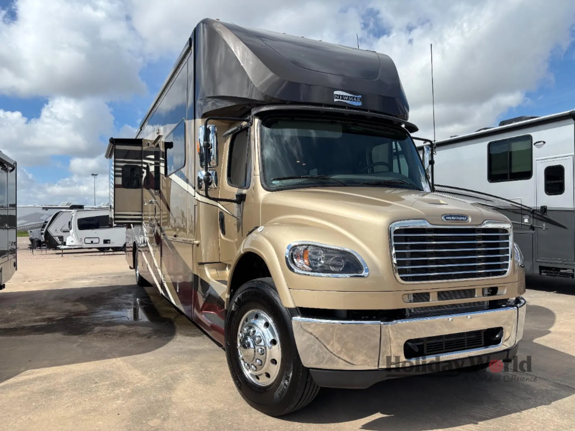 2020 Newmar Super Star 4051 - Photo 2