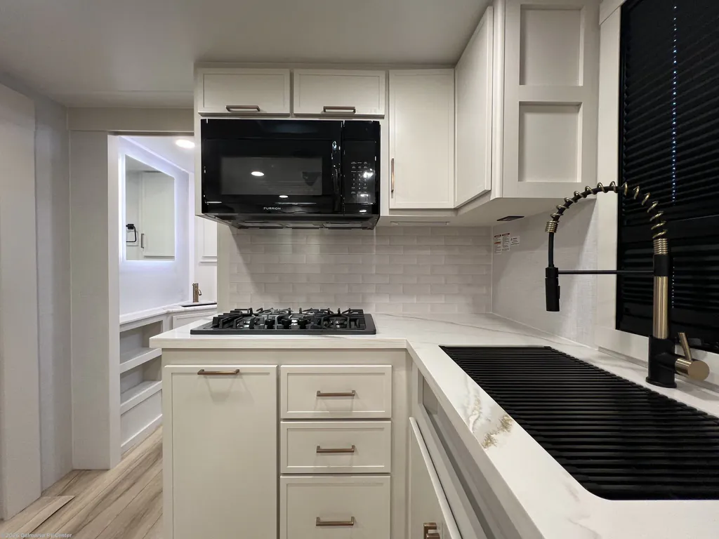 2026 Brinkley Model I 294, Photos photo 19