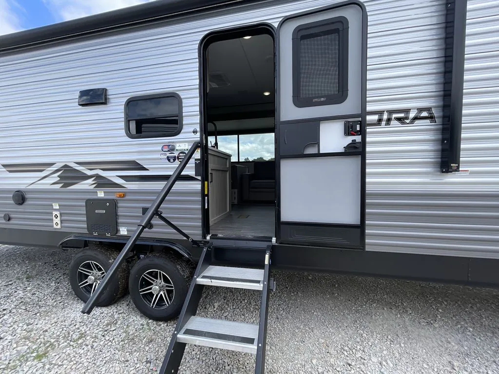 2026 Forest River Aurora 29TQS — Photo 7