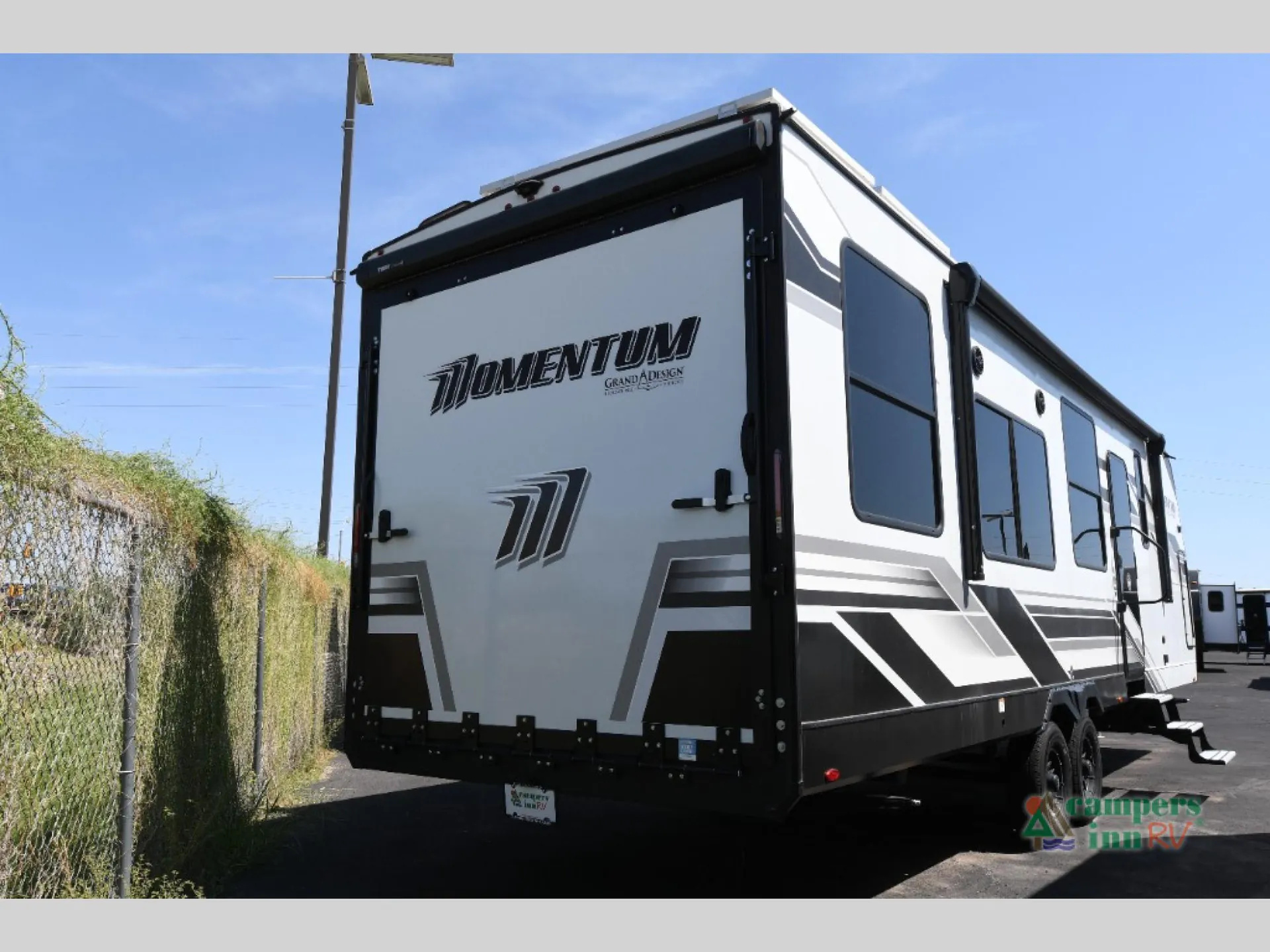 2026 Grand Design Momentum G-Class 30G - Photo 4