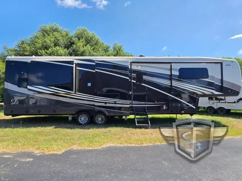 2022 DRV Mobile Suites 41FKMB - Photo 3