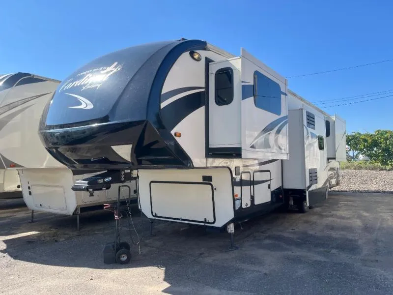 2020 Forest River RV Cardinal Luxury 3700FLX - Photo 2