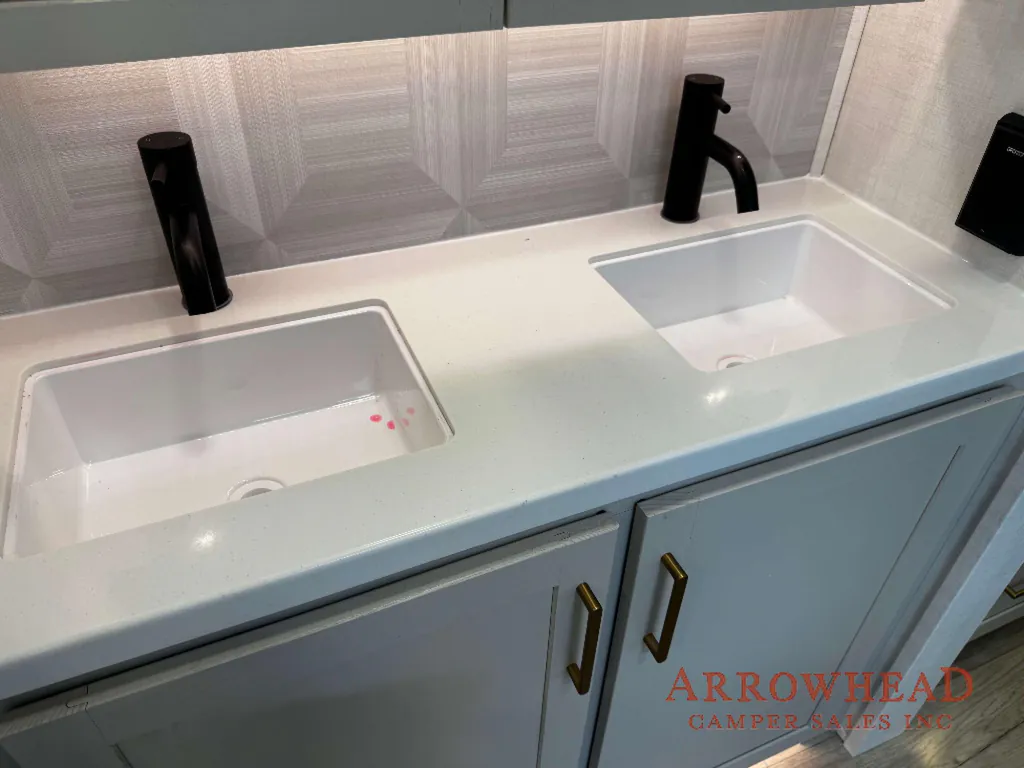 2027 Forest River Rockwood Signature 401SFB, Photos photo 51