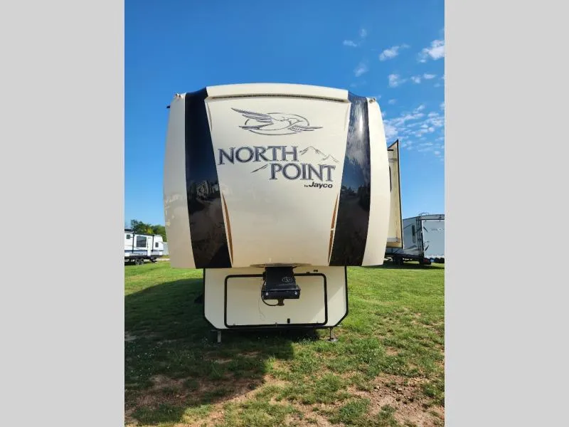 2017 Jayco North Point 315RLTS - Photo 3
