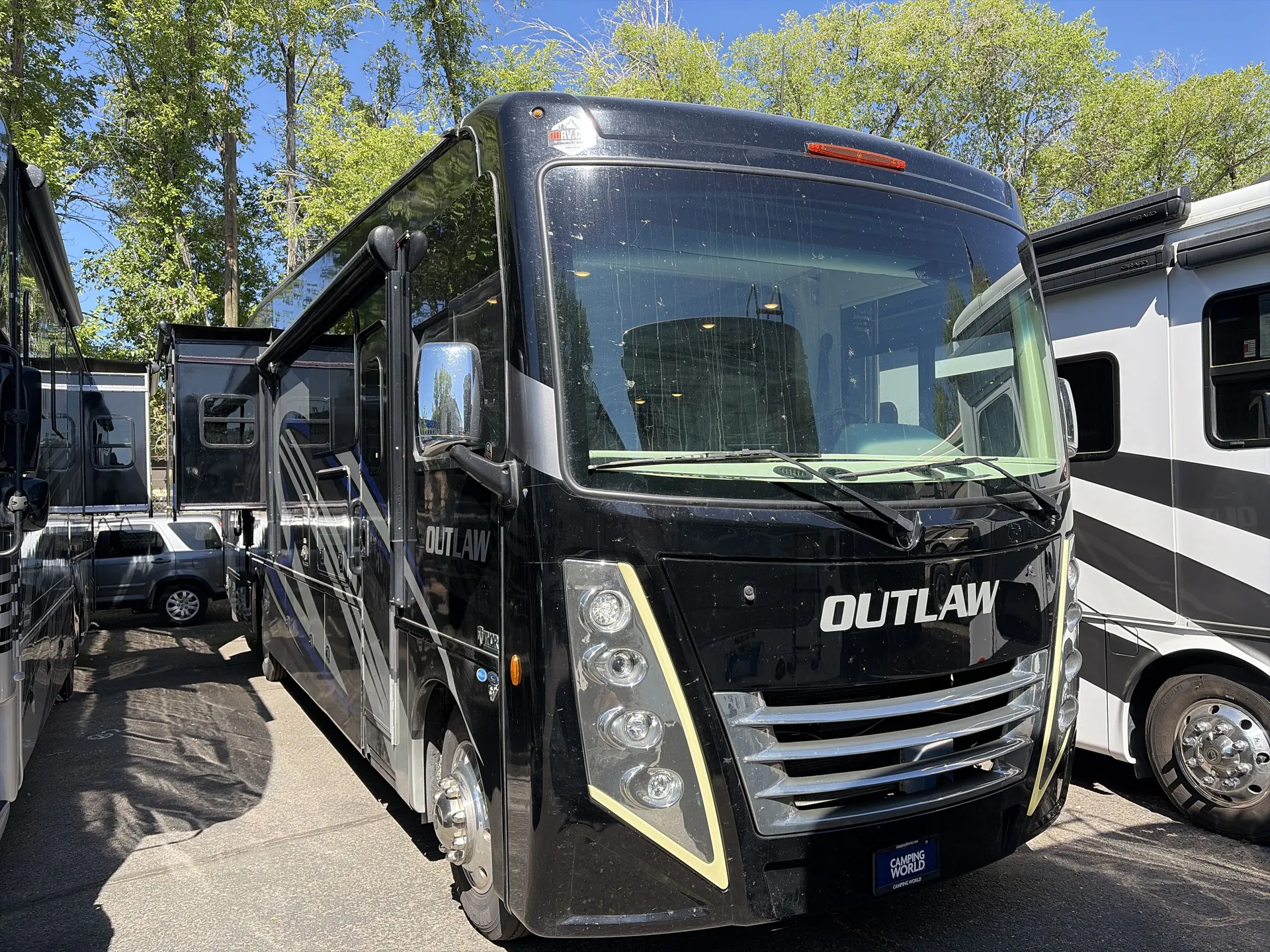 2023 Thor Motor Coach Outlaw 38MB - Photo 2