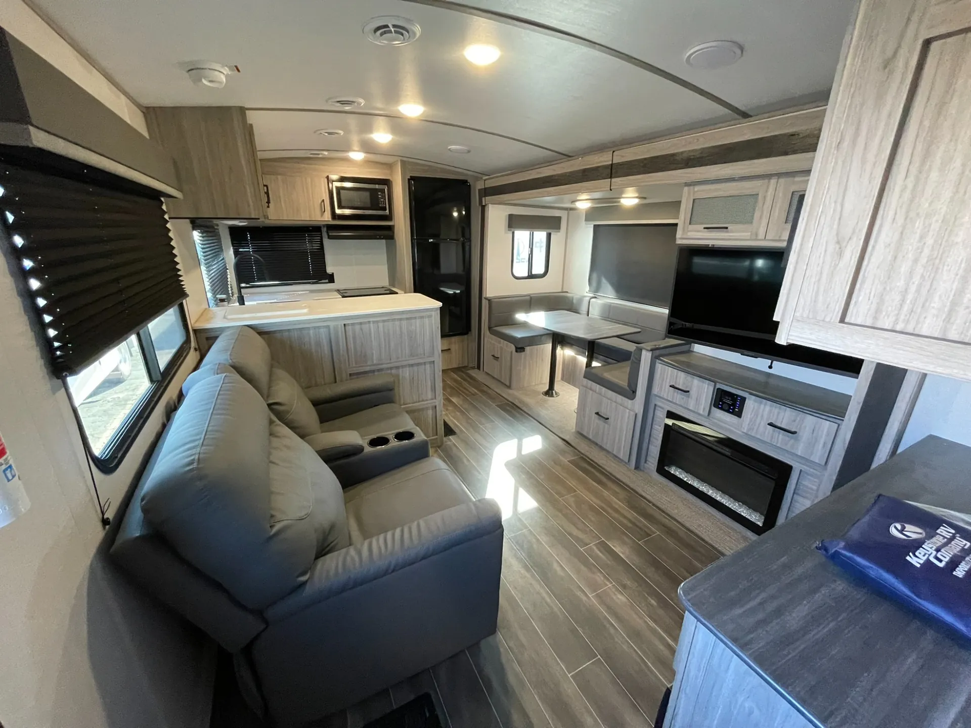 2023 Keystone Passport 2704RK - Photo 2