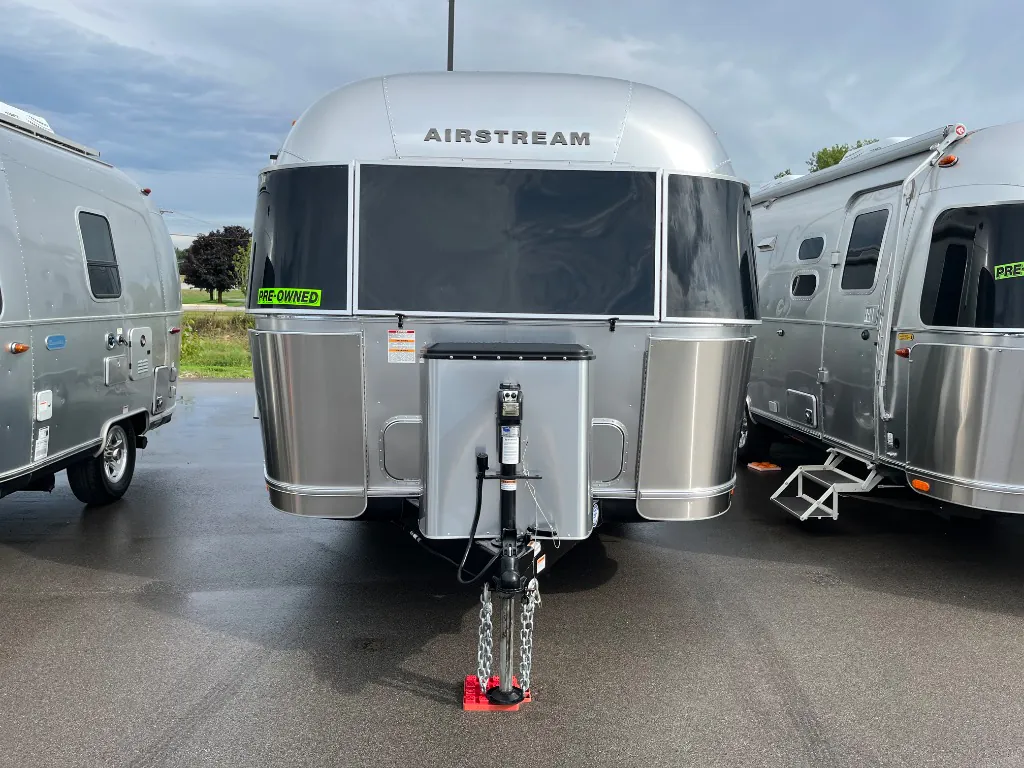 2021 Airstream Globetrotter 25FB Twin - Photo 3