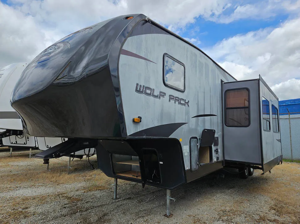 2015 Forest River Cherokee Wolf Pack 315WP - Photo 4