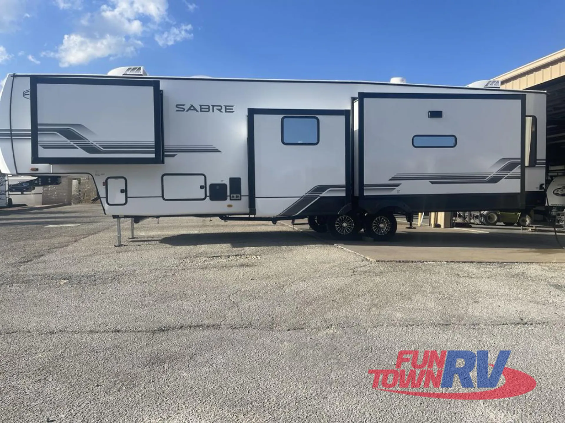 2027 Forest River Sabre 36FLX — Photo 5