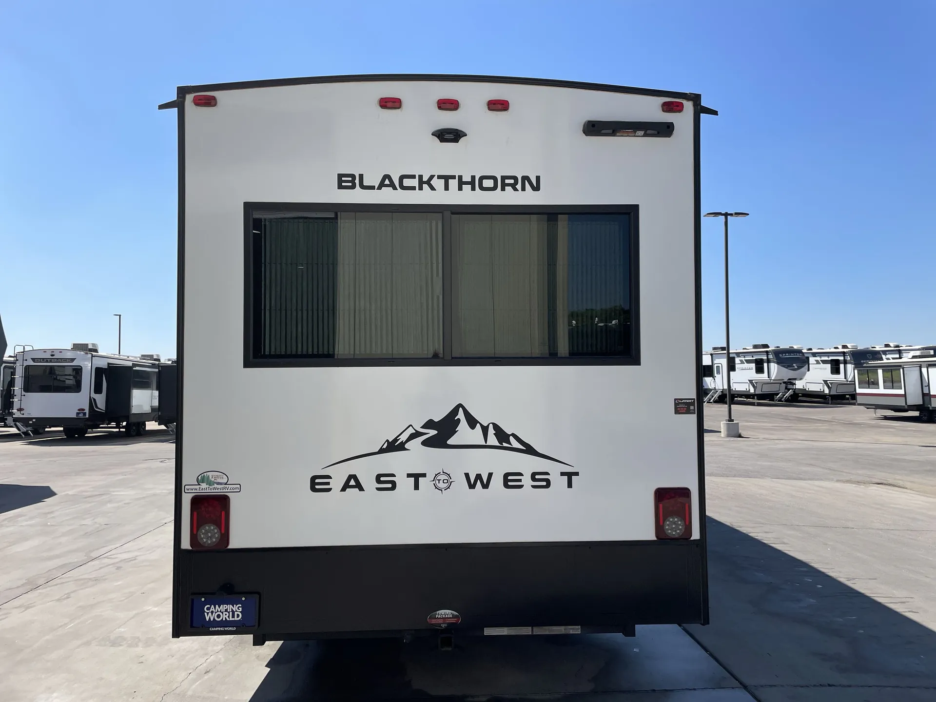 2025 East to West Blackthorn 28RL dealer photo 7 from Camping World