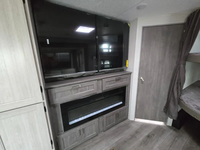2026 Coachmen Catalina Legacy Edition 273DBHCK, Photos photo 24
