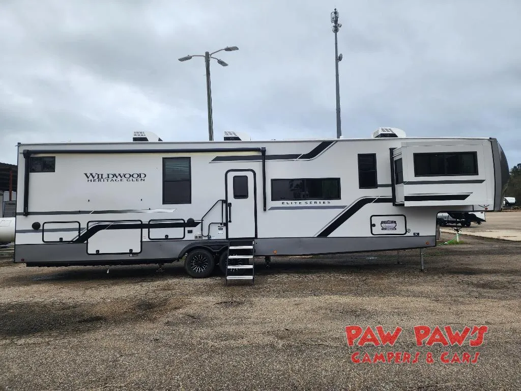 2026 Forest River Wildwood Heritage Glen Elite Series 36FL - Photo 3