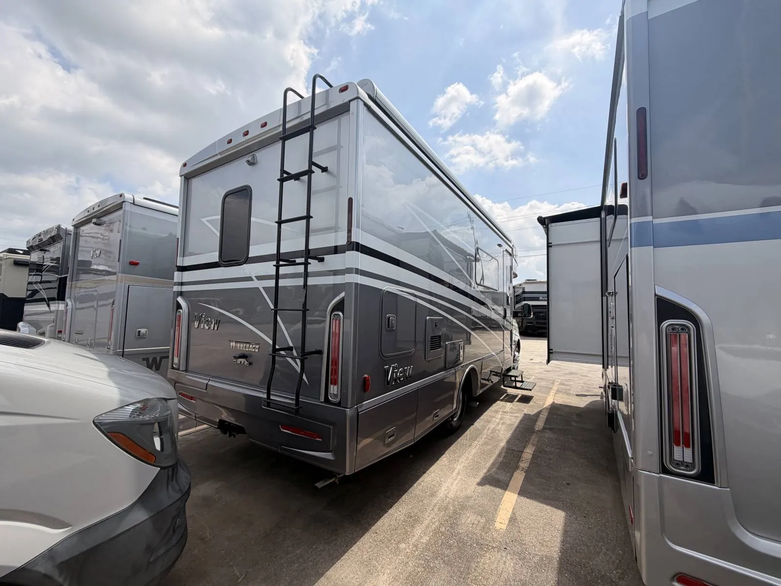 2022 Winnebago View 24D - Photo 4