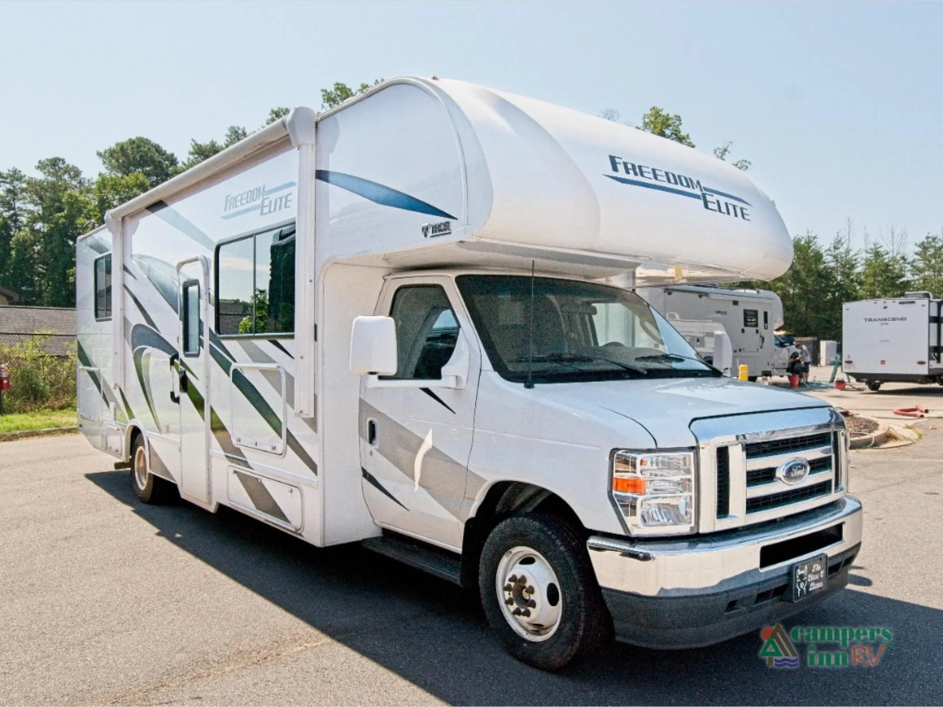 2024 Thor Motor Coach Freedom Elite 28HE - Photo 2