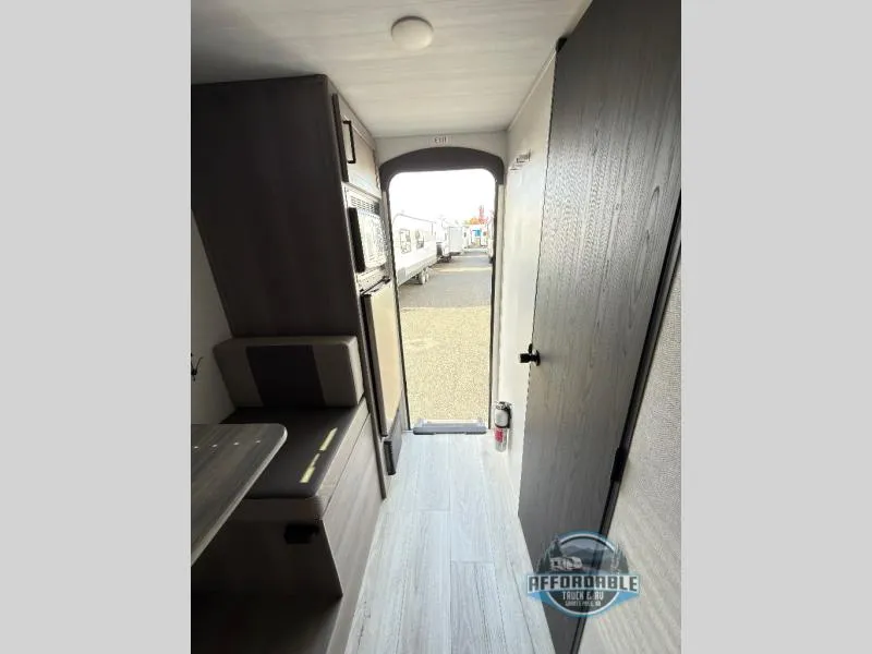 2025 Keystone RV Hideout Sport Single Axle 140RE - Photo 4