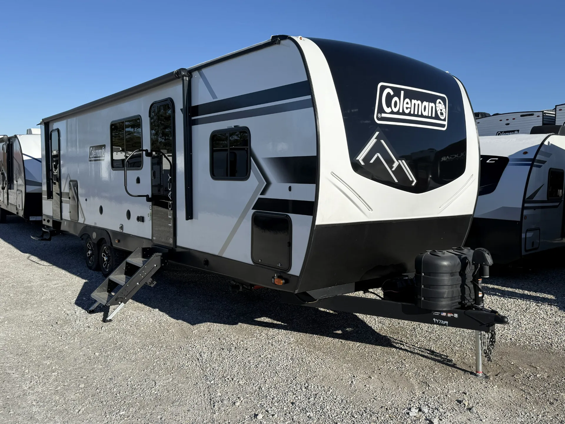 2025 Keystone Coleman Legacy 2900BH - Photo 2
