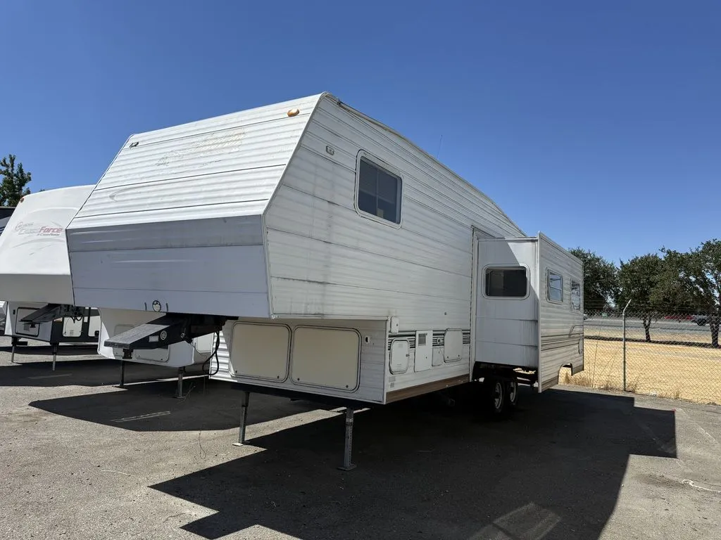 2004 SKYLINE LAYTON 297 - Photo 2
