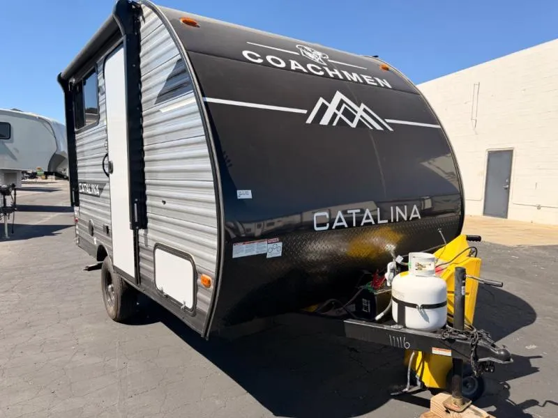 2025 Coachmen Catalina Summit Series 7 134BHX - Photo 2