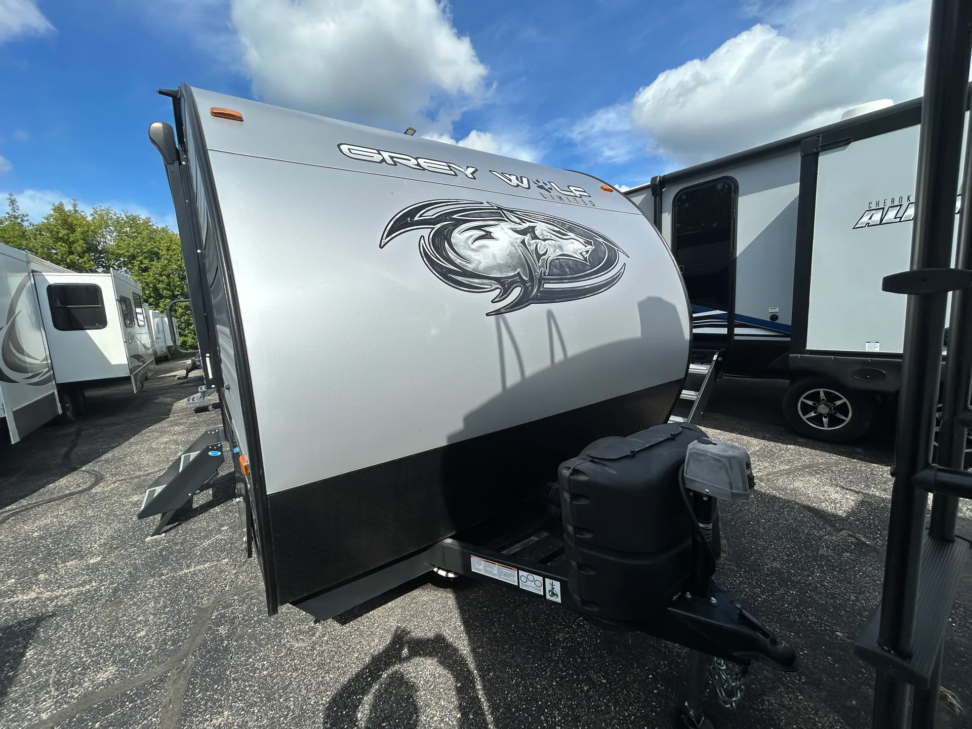 2022 Forest River Cherokee Grey Wolf 26DBH — Photo 6