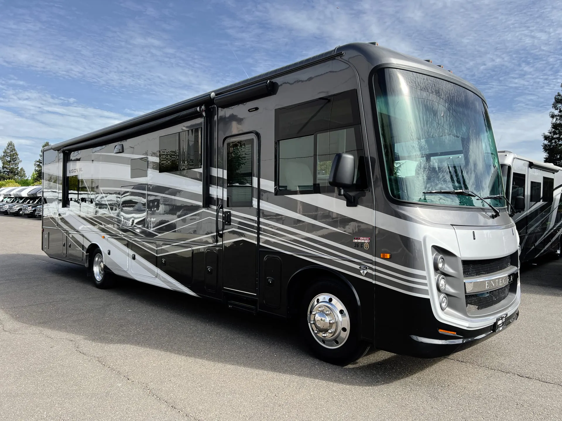 2025 Entegra Coach Vision XL 36C