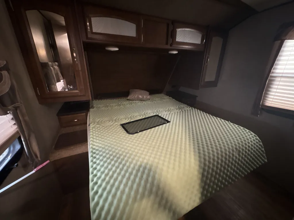 2017 Forest River Salem Hemisphere Lite 300BH, Photos photo 11
